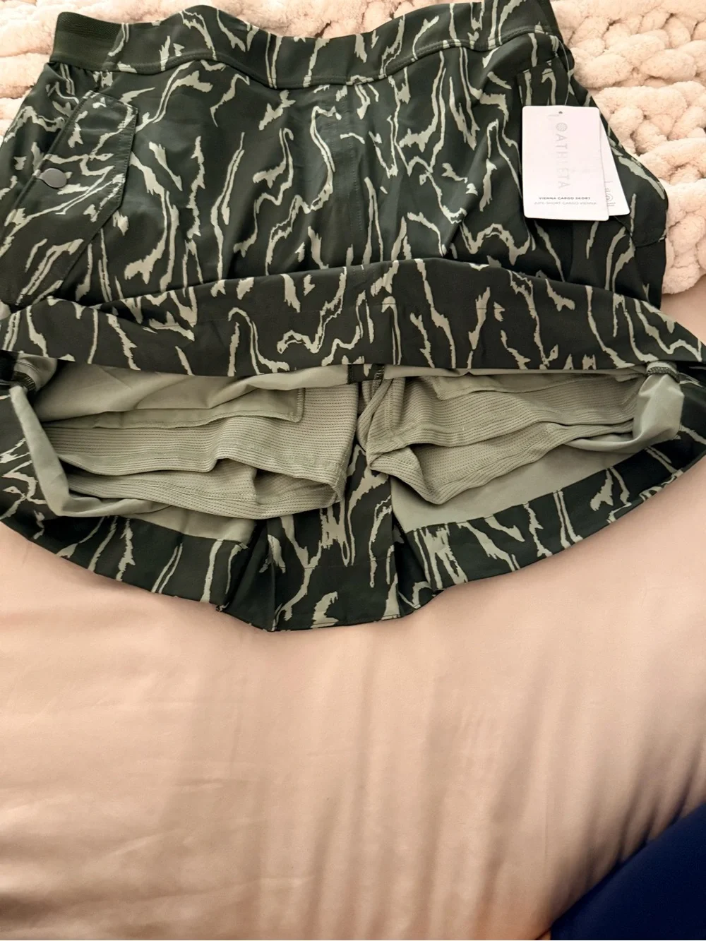 NWT Athleta Vienna Cargo Skort Size 12